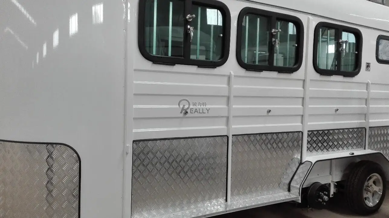 surprise price multifunctional horse camper trailer new design street food truck rear door surprise price multifunctional horse camper trailer new design street food truck rear door